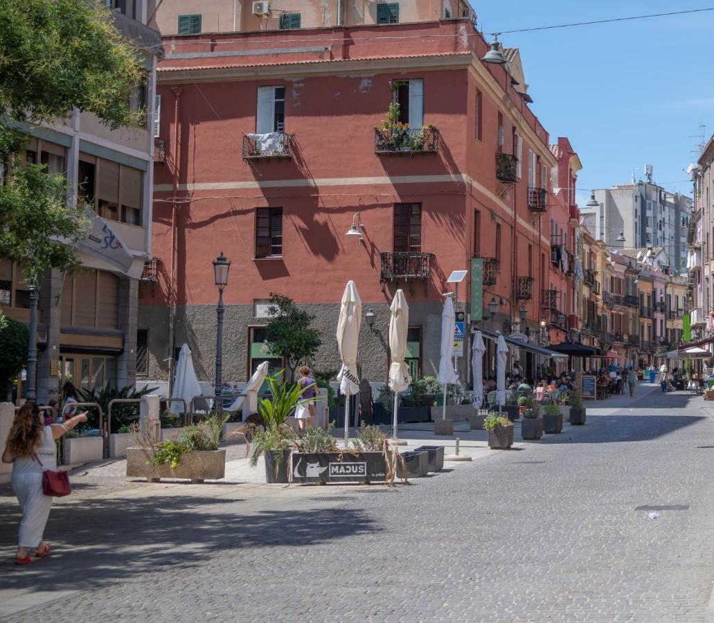 Izzhome Corso76 カリアリ エクステリア 写真